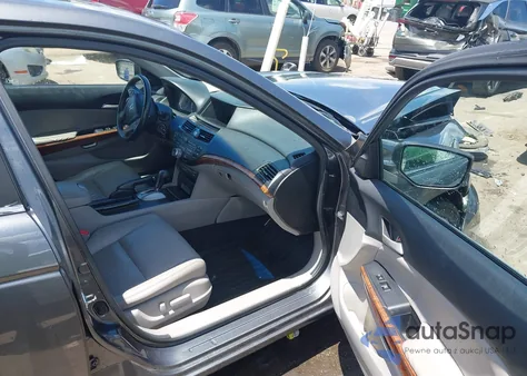 2011 Honda Accord 3.5 Ex-L from USA, damaged, VIN 1HGCP3F83BA008793